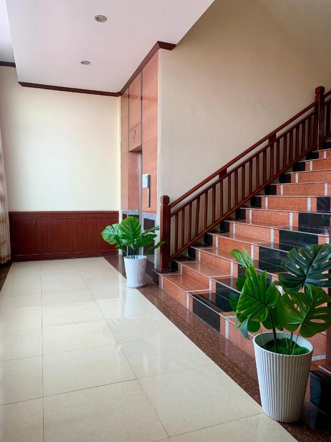 Sengkeo Hotel Vientiane Exterior photo