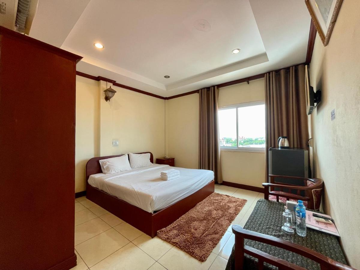 Sengkeo Hotel Vientiane Exterior photo