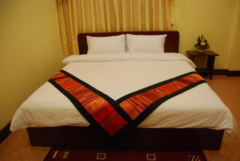 Sengkeo Hotel Vientiane Exterior photo